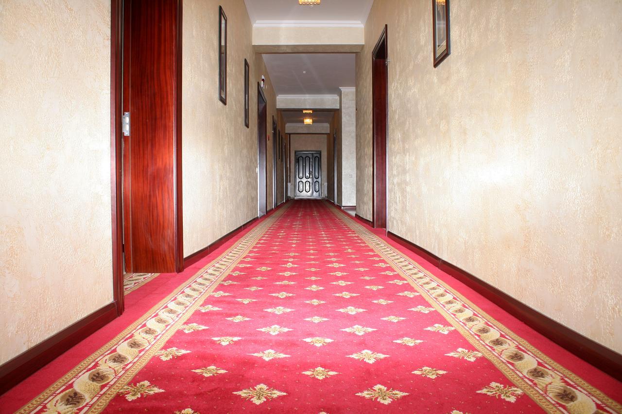 Luxurious Hotel Taraz Buitenkant foto