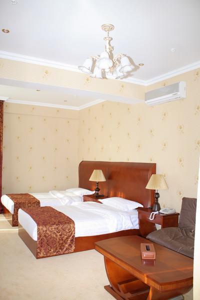 Luxurious Hotel Taraz Buitenkant foto
